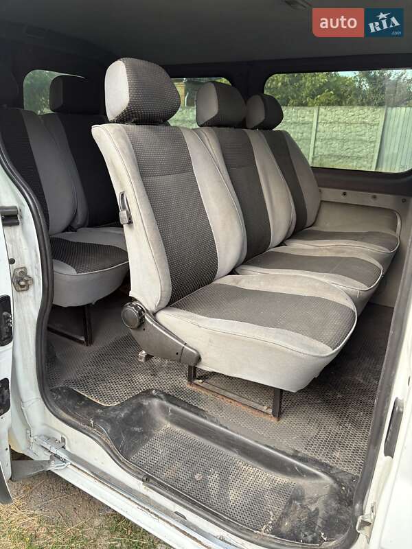 Минивэн Opel Vivaro 2005 в Александрие