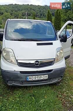 Вантажопасажирський фургон Opel Vivaro 2012 в Ужгороді