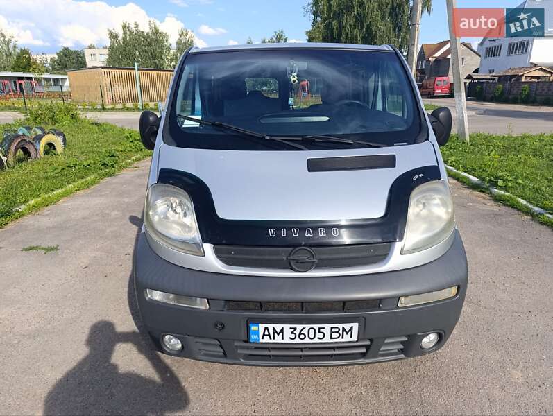 Opel Vivaro 2004