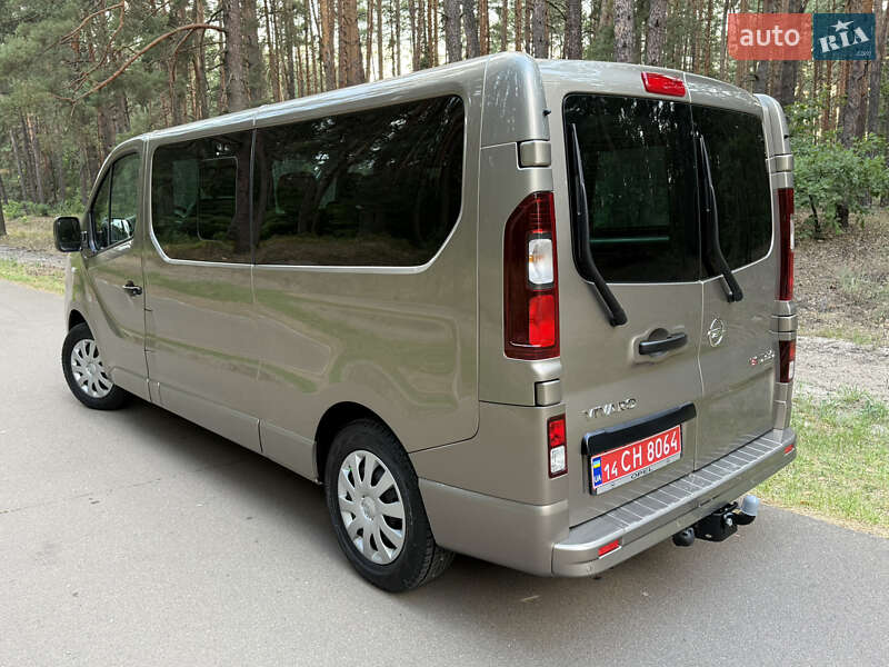 Минивэн Opel Vivaro 2018 в Киеве