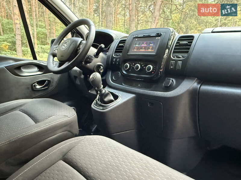 Минивэн Opel Vivaro 2018 в Киеве