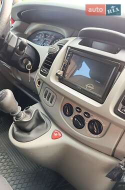 Минивэн Opel Vivaro 2001 в 