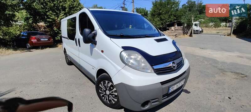 Opel Vivaro 2012