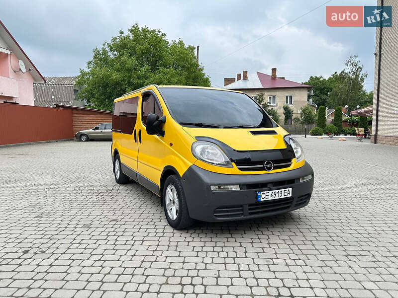 Минивэн Opel Vivaro 2004 в Черновцах