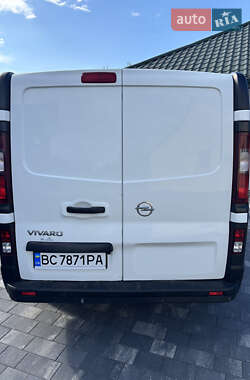 Грузовой фургон Opel Vivaro 2015 в 