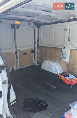 Грузовой фургон Opel Vivaro 2015 в 