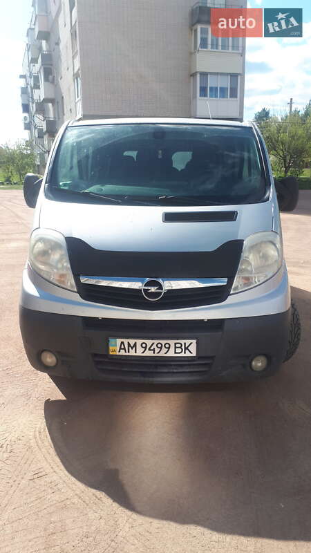 Минивэн Opel Vivaro 2008 в 