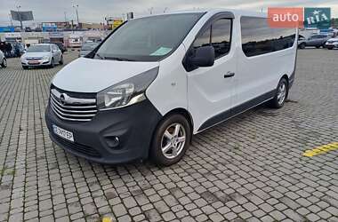 Мінівен Opel Vivaro 2017 в Чернівцях