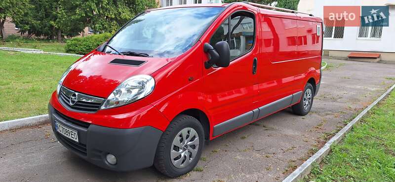 Вантажний фургон Opel Vivaro 2014 в 
