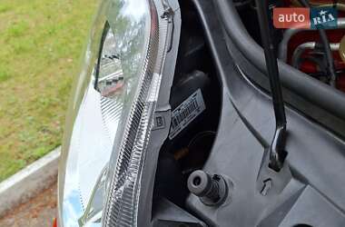 Вантажний фургон Opel Vivaro 2014 в 