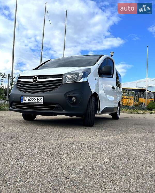 Минивэн Opel Vivaro 2006 в Кропивницком