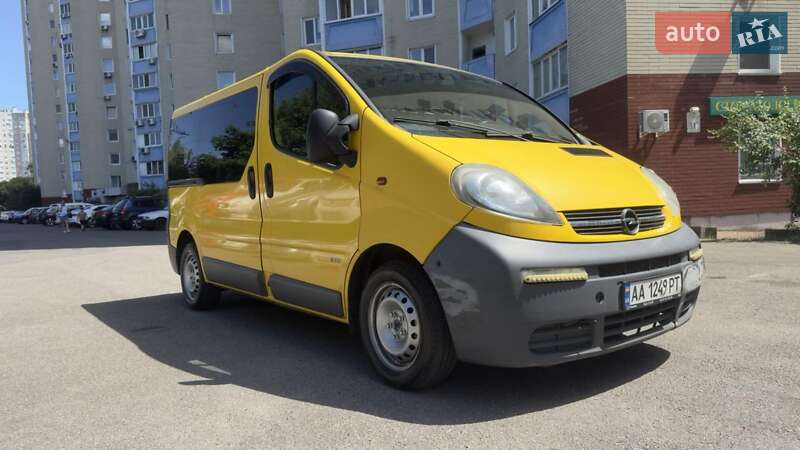 Opel Vivaro 2004