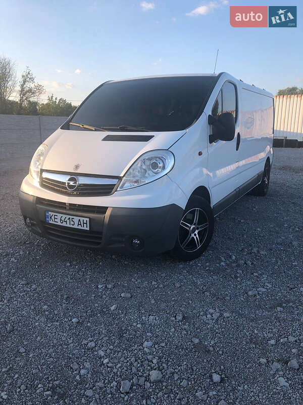 Грузовой фургон Opel Vivaro 2011 в Днепре