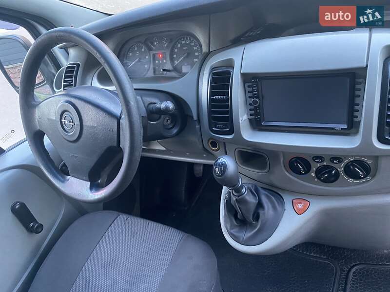 Мінівен Opel Vivaro 2003 в Житомирі
