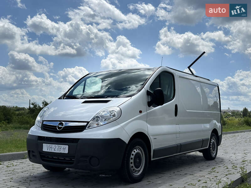 Opel Vivaro 2014