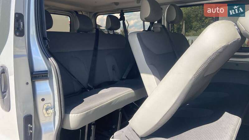 Мінівен Opel Vivaro 2011 в Києві
