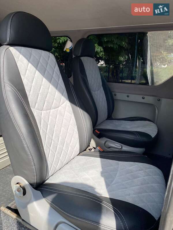 Мінівен Opel Vivaro 2006 в Борисполі