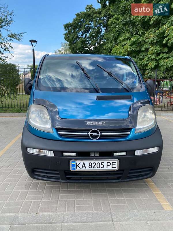 Мінівен Opel Vivaro 2006 в Борисполі