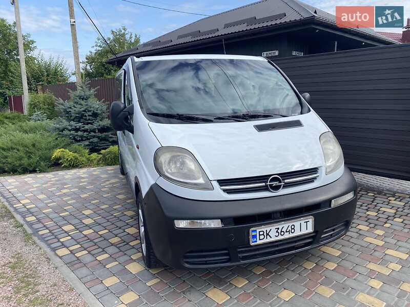 Мінівен Opel Vivaro 2003 в Житомирі