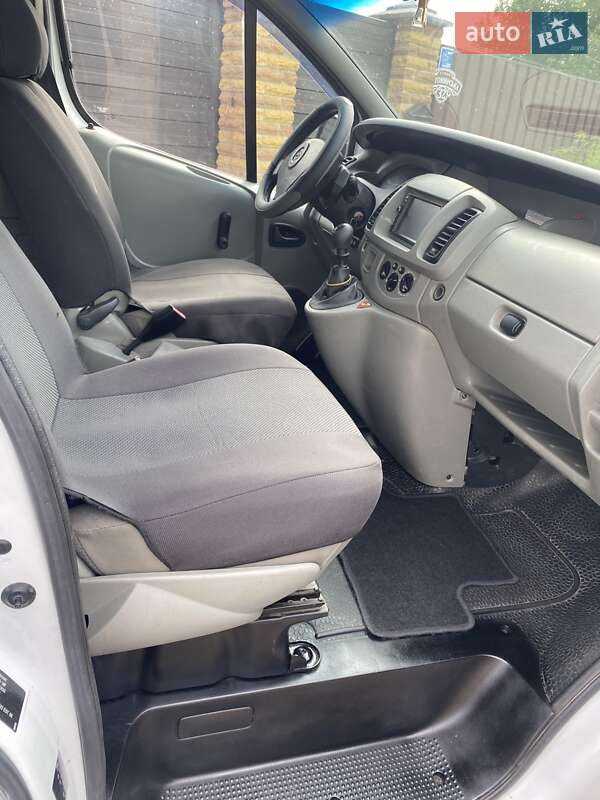 Мінівен Opel Vivaro 2003 в Житомирі