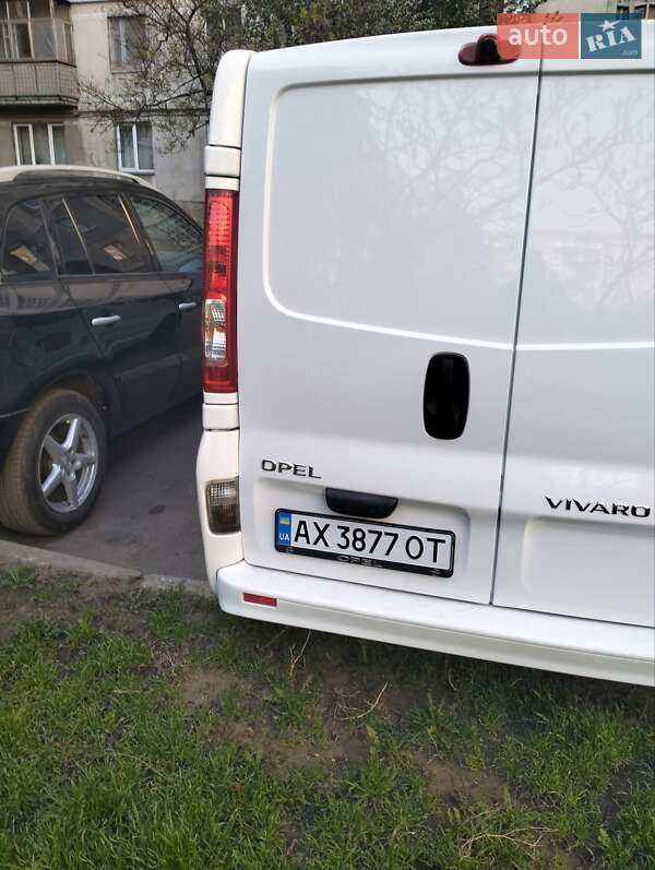 Минивэн Opel Vivaro 2013 в Славянске