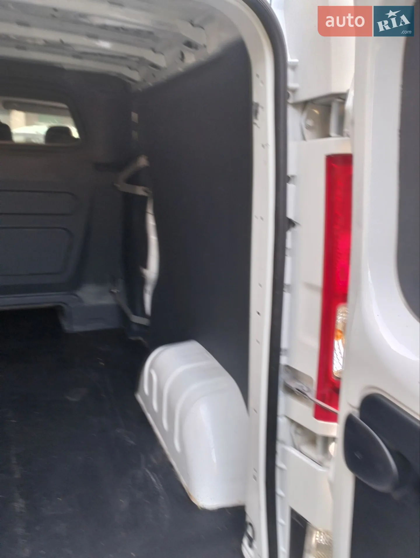 2013 Opel Vivaro - мініатюра 16