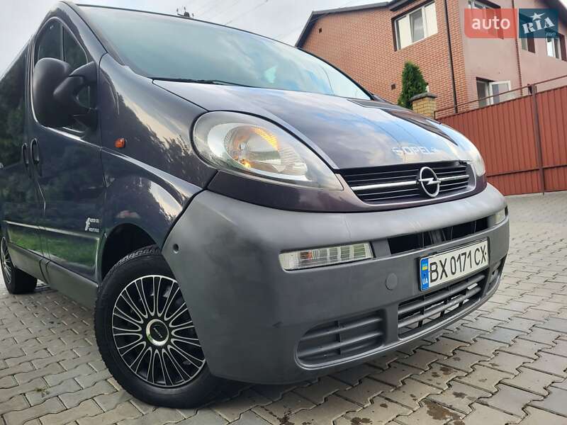 Мінівен Opel Vivaro 2005 в Хмельницькому
