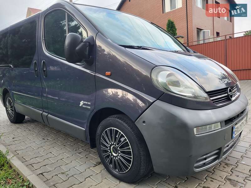 Мінівен Opel Vivaro 2005 в Хмельницькому