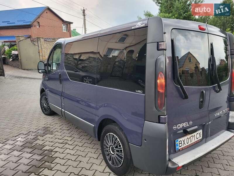 Мінівен Opel Vivaro 2005 в Хмельницькому