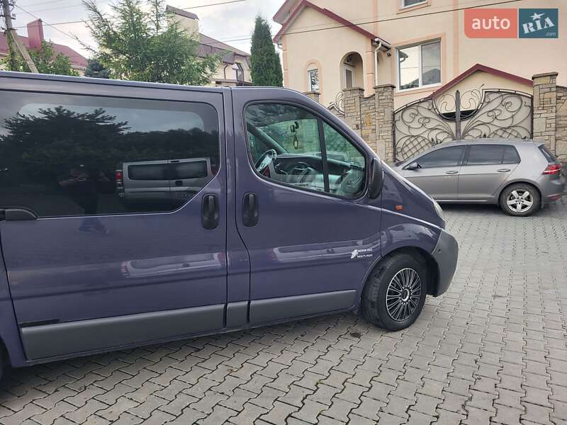 Мінівен Opel Vivaro 2005 в Хмельницькому