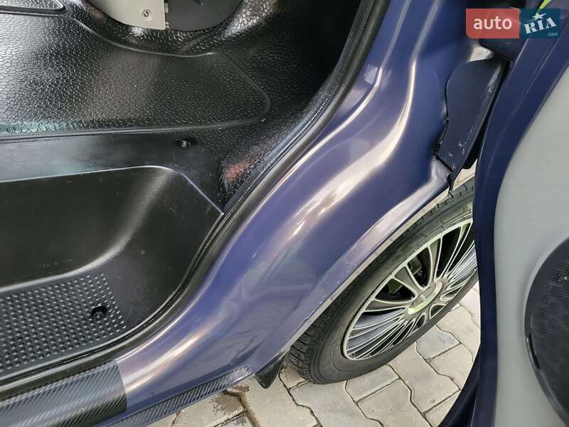 Мінівен Opel Vivaro 2005 в Хмельницькому