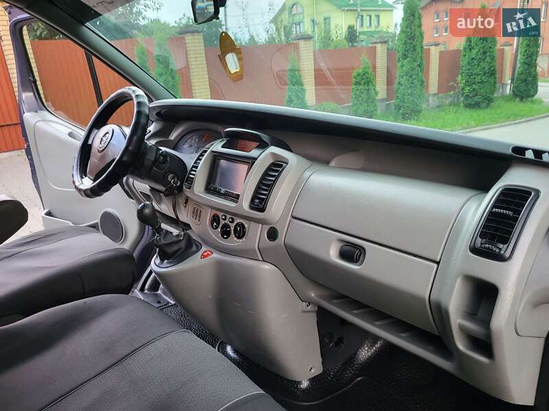 Мінівен Opel Vivaro 2005 в Хмельницькому