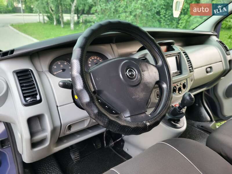 Мінівен Opel Vivaro 2005 в Хмельницькому