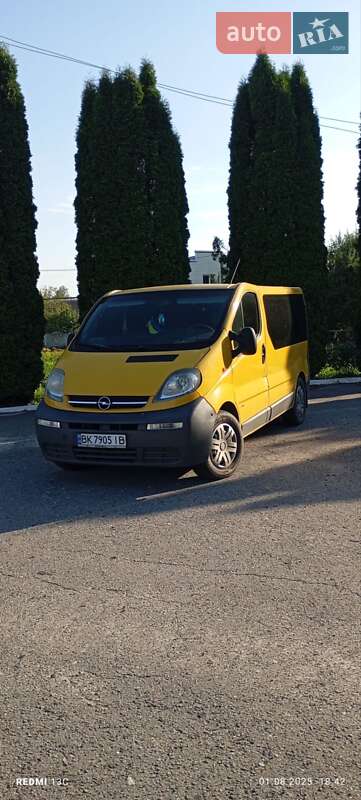 Opel Vivaro 2004