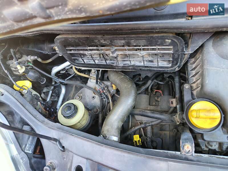 Грузопассажирский фургон Opel Vivaro 2007 в Днепре фото 40 Грузопассажирский фургон Opel Vivaro 2007 в Днепре