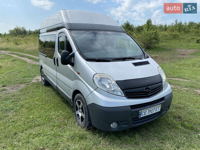 Минивэн Opel Vivaro 2007 в 