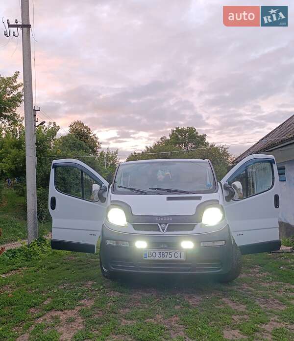 Opel Vivaro 2002 Opel Vivaro 2002