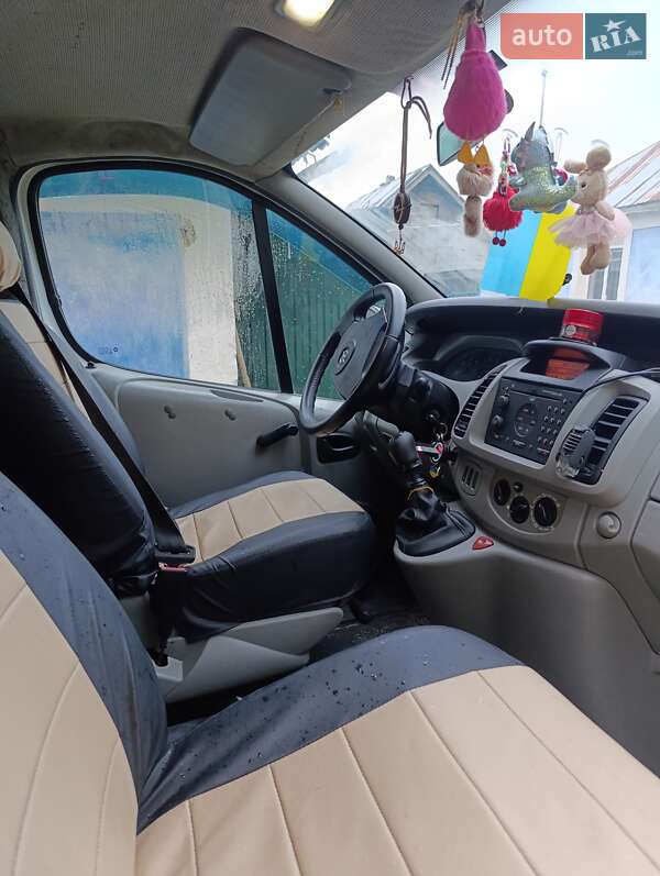 Минивэн Opel Vivaro 2002 в Сатанове фото 13 Минивэн Opel Vivaro 2002 в Сатанове