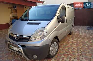Грузовой фургон Opel Vivaro 2006 в Белгороде-Днестровском
