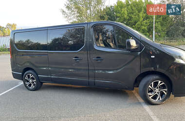Минивэн Opel Vivaro 2015 в 