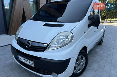 Мінівен Opel Vivaro 2011 в Луцьку