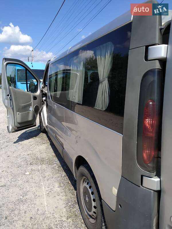 Мінівен Opel Vivaro 2006 в Шепетівці фото 10 Мінівен Opel Vivaro 2006 в Шепетівці