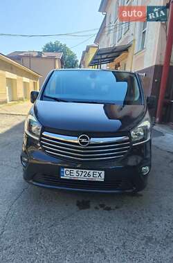 Мінівен Opel Vivaro 2017 в Чернівцях