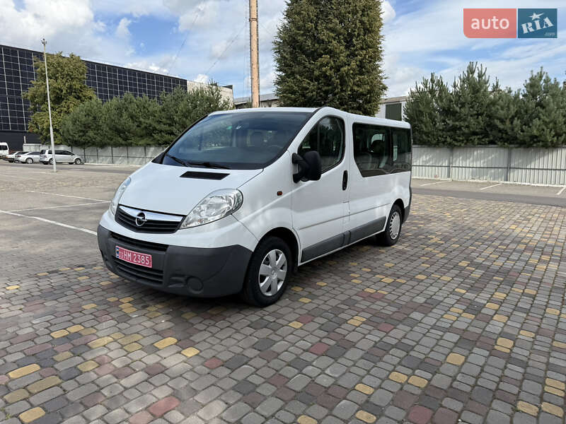 Минивэн Opel Vivaro 2012 в Луцке