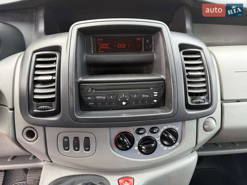 Минивэн Opel Vivaro 2012 в Луцке