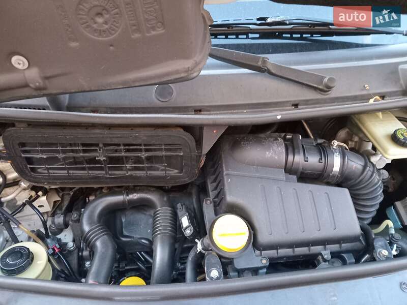 Минивэн Opel Vivaro 2007 в Берегово фото 9 Минивэн Opel Vivaro 2007 в Берегово