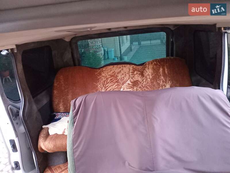 Минивэн Opel Vivaro 2007 в Берегово фото 13 Минивэн Opel Vivaro 2007 в Берегово