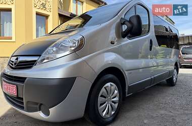 Минивэн Opel Vivaro 2013 в Львове