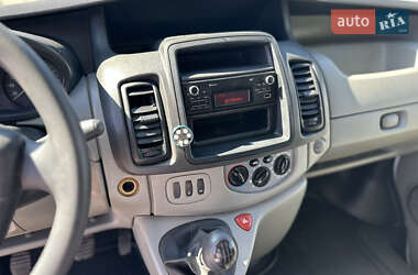 Минивэн Opel Vivaro 2014 в 