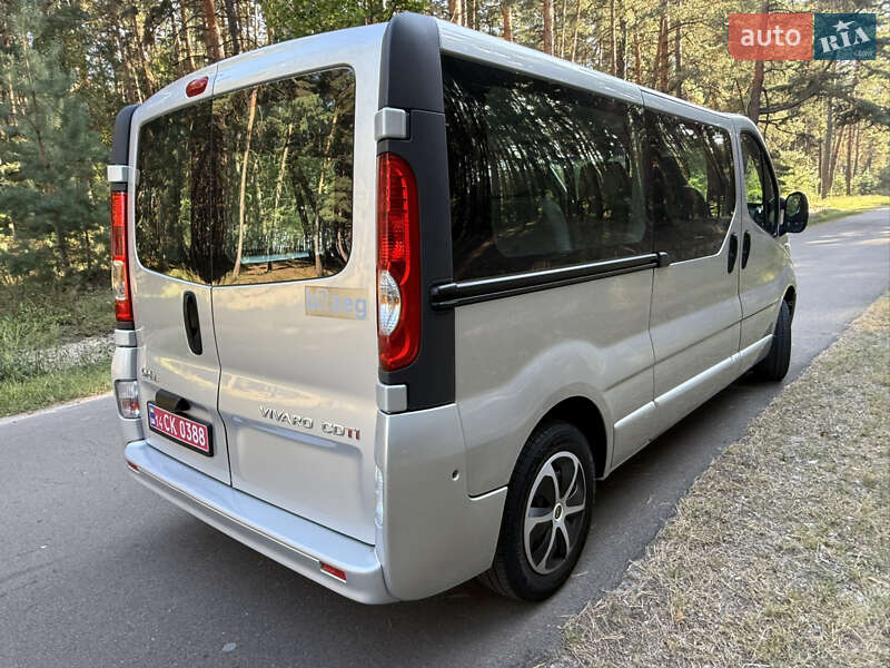 Минивэн Opel Vivaro 2014 в Киеве